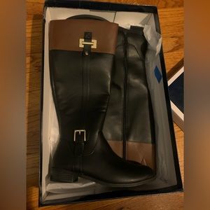 Karen Scott black and tan knee high boots